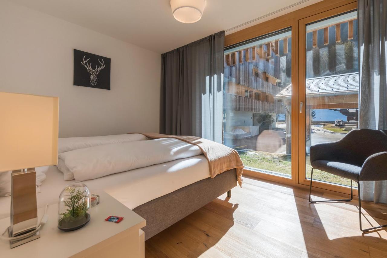 Montela Apartments - Haus C Saas-Grund Bagian luar foto