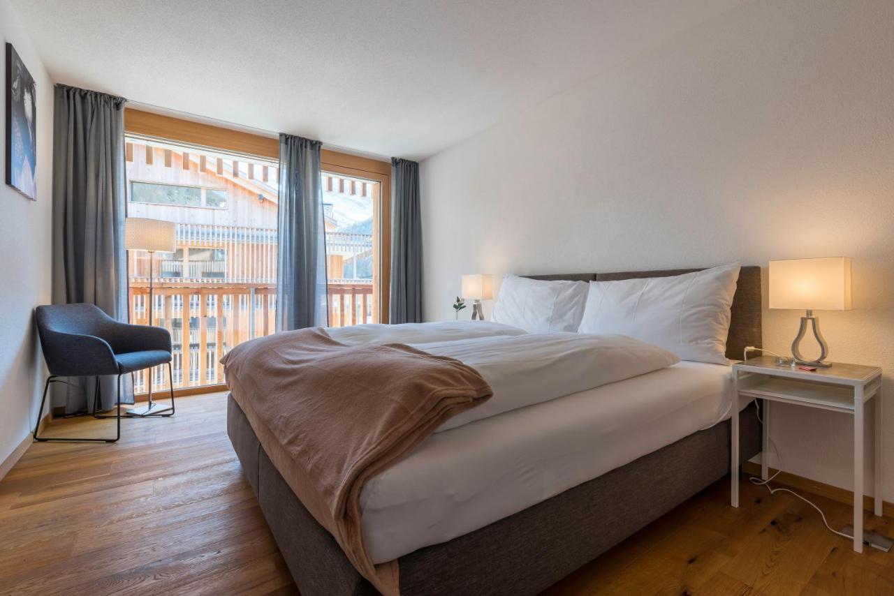 Montela Apartments - Haus C Saas-Grund Bagian luar foto